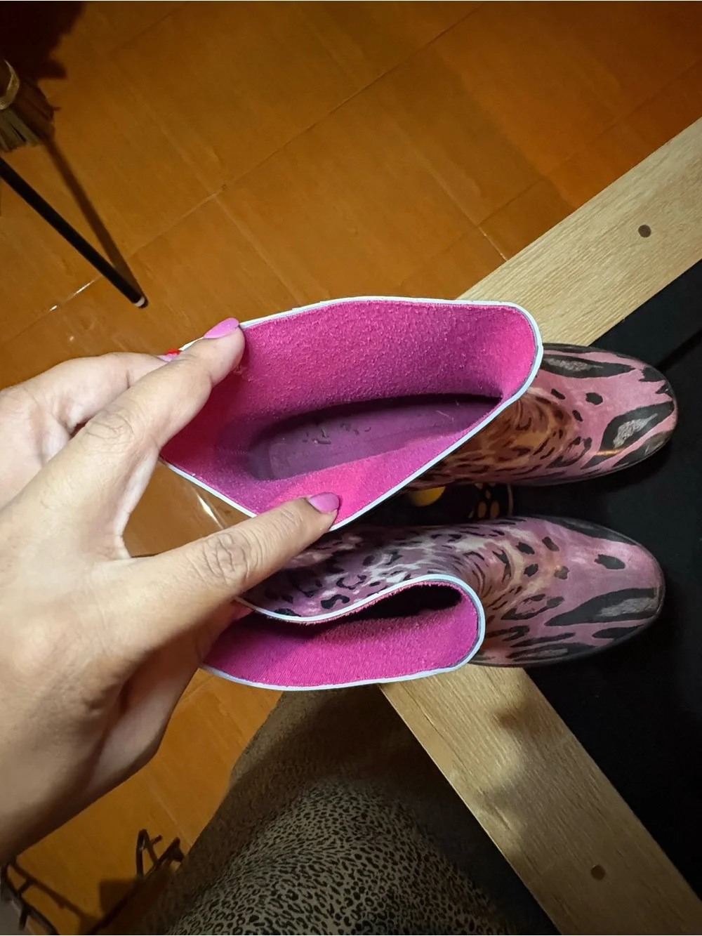 BONGO Pink Leopard-Print Rain Ankle Boots